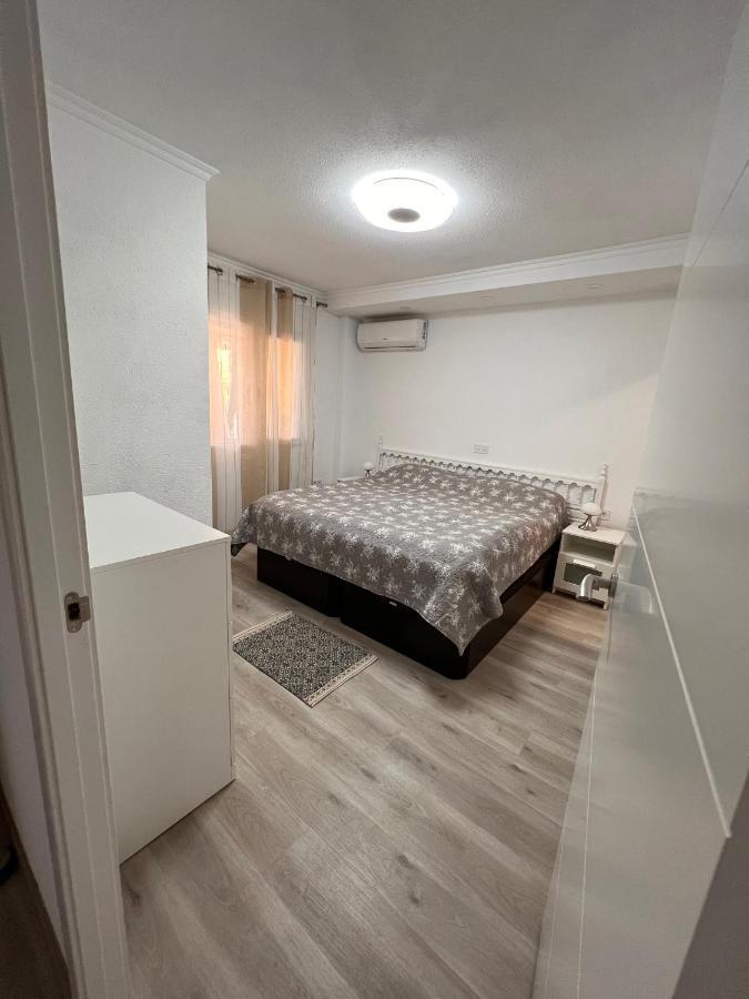 Orihuela Costa 3 Bdr Condo On La Zenia Beach With Patio Exteriör bild