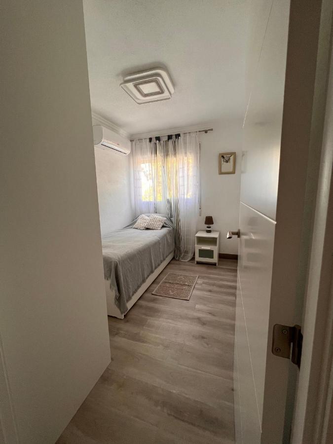 Orihuela Costa 3 Bdr Condo On La Zenia Beach With Patio Exteriör bild