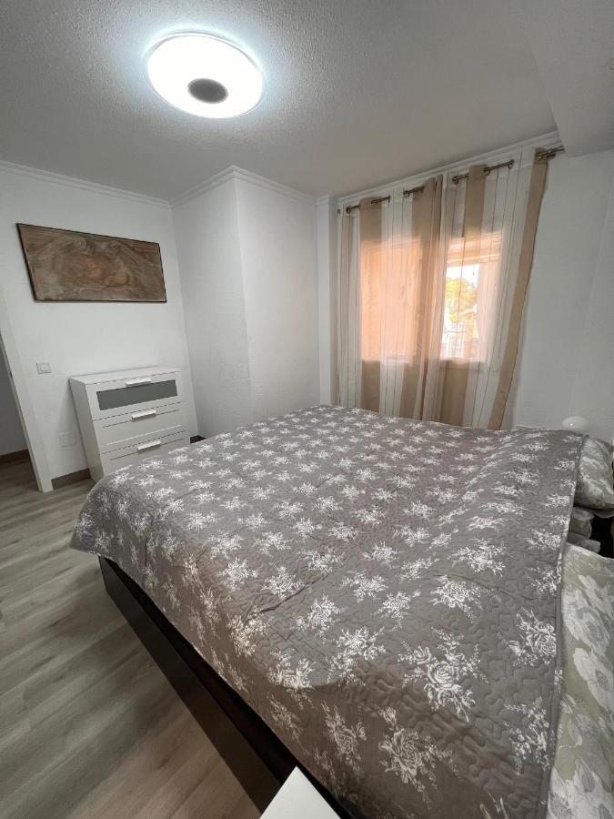 Orihuela Costa 3 Bdr Condo On La Zenia Beach With Patio Exteriör bild